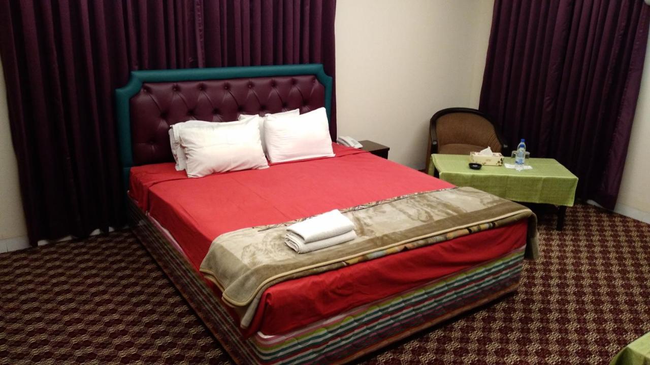 Center Point Apartment Dhaka Zewnętrze zdjęcie