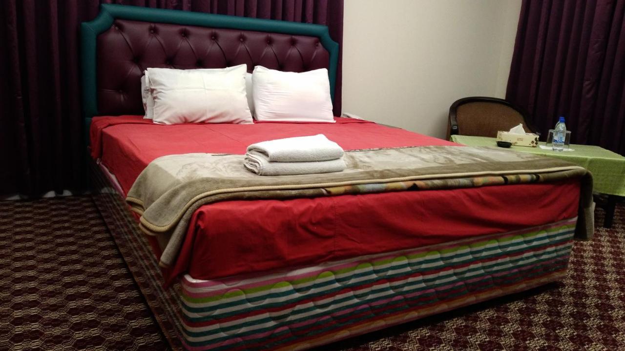 Center Point Apartment Dhaka Zewnętrze zdjęcie